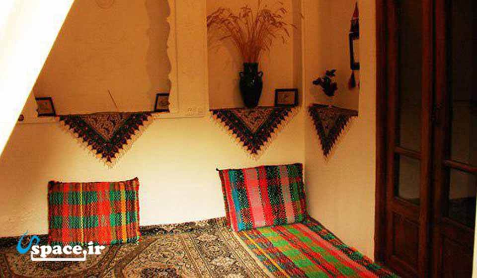 اتاق هنرمندسرا و اقامتگاه بوم گردی آلمن - حسن آباد - خوانسار - اصفهان
